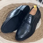 Single Punch Lace Up Formal Shoes For Men Black - Image 2