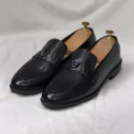 V Buckle Stylish Tassel Black - Image 4